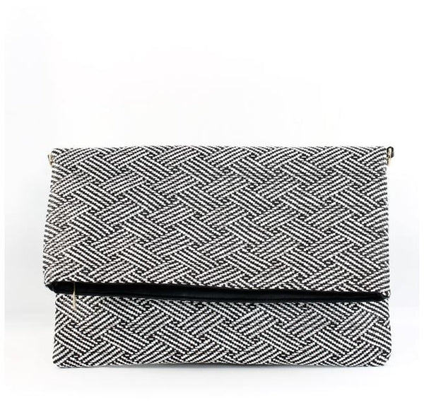 Ellis Clutch in Black